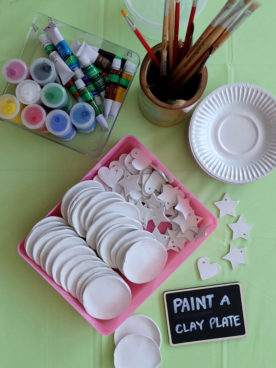 Moana Party Crafts: Paint a Clay Plate