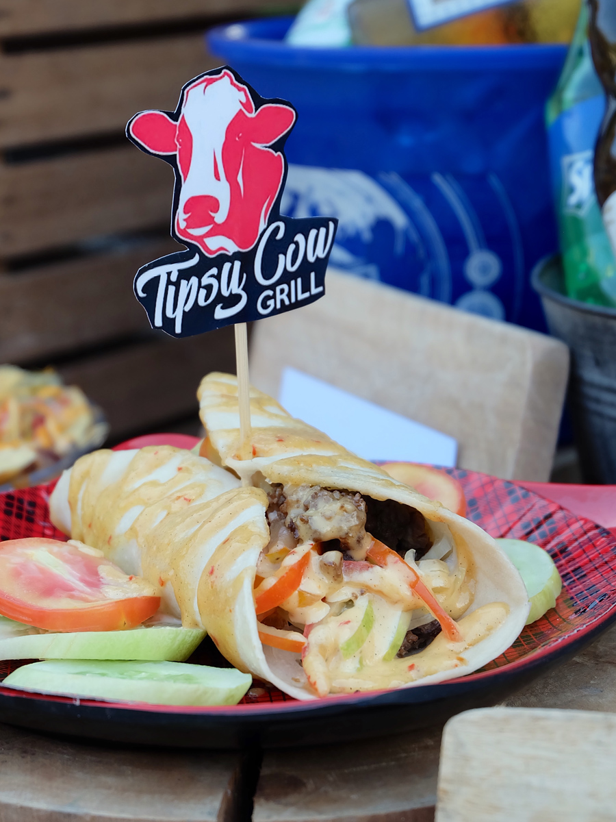 Hoops and Noms: Taft Food by the Court. Shawarma from Tipsy Cow Grill