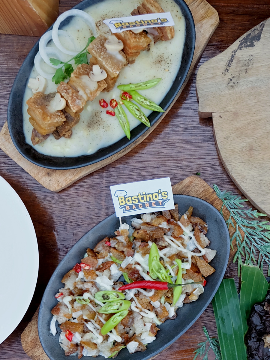 Hoops and Noms: Taft Food by the Court. Bagnet Steak and Bagnet Sisig by Bastino's Bagnet